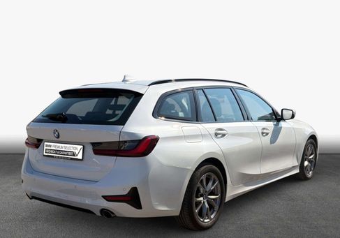 BMW 318, 2022