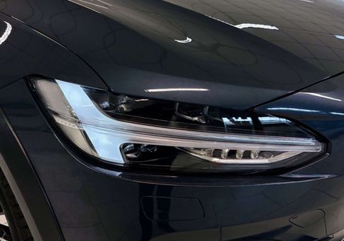 Volvo V90 Cross Country, 2019