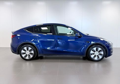 Tesla Model Y, 2023 2