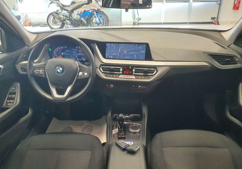 BMW 118, 2023