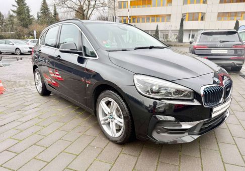 BMW 225, 2018