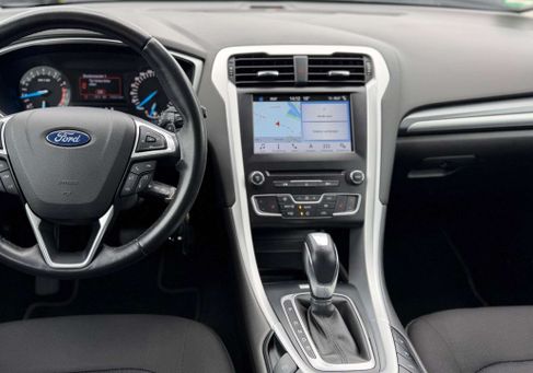 Ford Mondeo, 2019 3