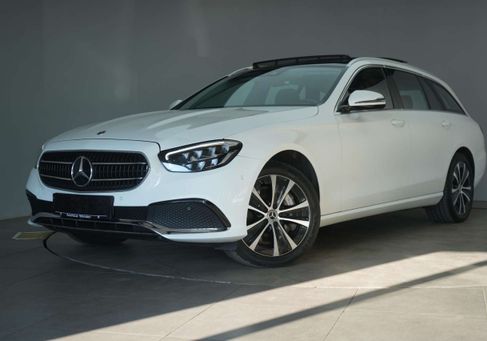 Mercedes-Benz E 300, 2022