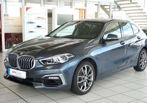 BMW 120, 2021