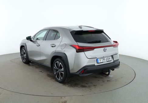 Lexus UX, 2019