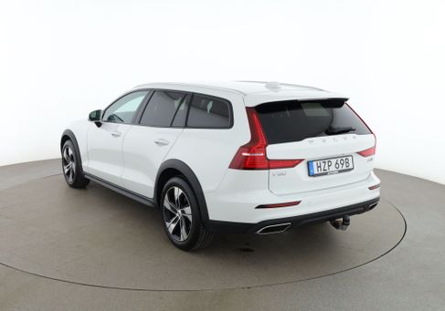 Volvo V60 Cross Country, 2021 3