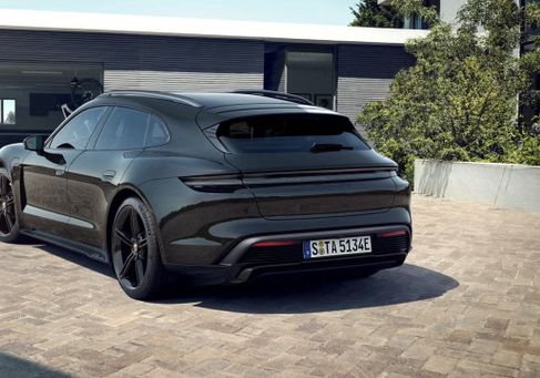Porsche Taycan, 2023 3