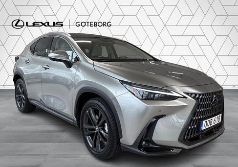 Lexus NX, 2025