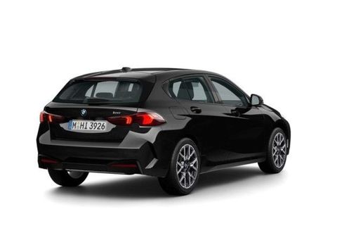BMW 120, 2025