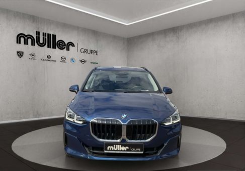 BMW 220, 2025 2