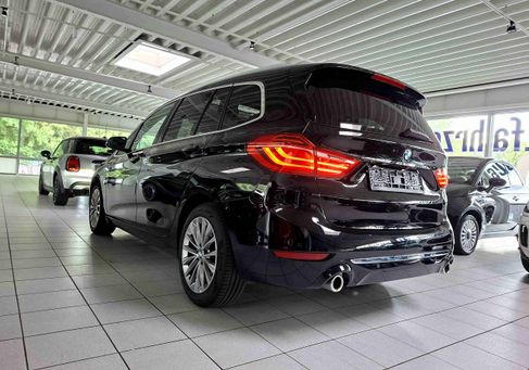 BMW 220, 2022 3