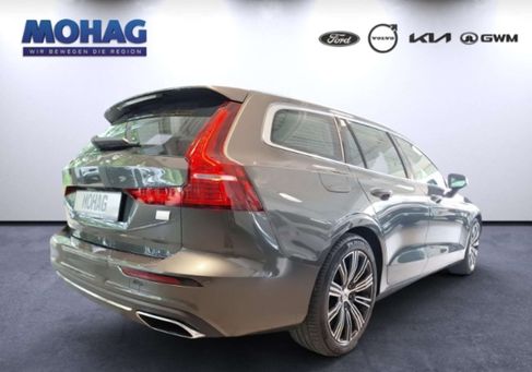 Volvo V60, 2022