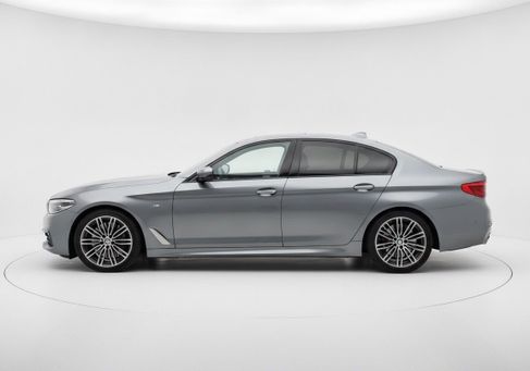BMW M550, 2017