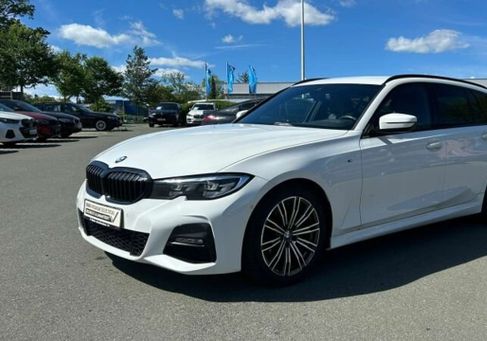 BMW 318, 2022