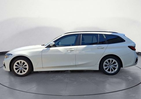 BMW 318, 2022