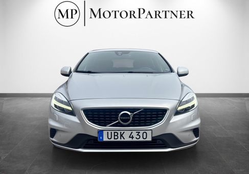 Volvo V40, 2019