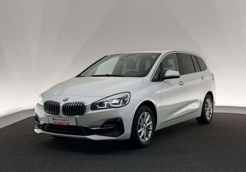 BMW 218, 2021 3