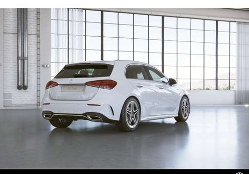 Mercedes-Benz A 200, 2021