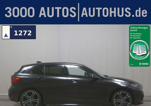 BMW 118, 2022