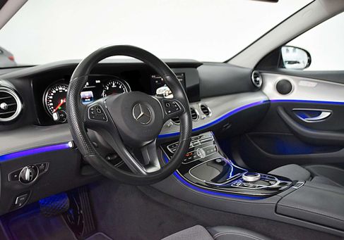 Mercedes-Benz E 220, 2017