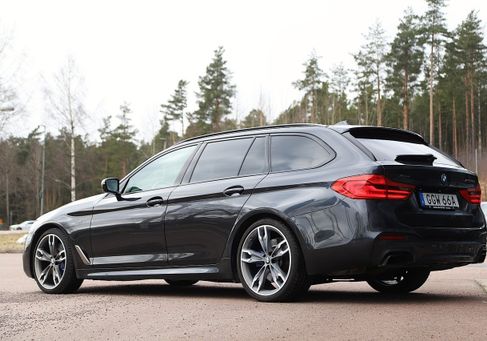 BMW M550, 2019