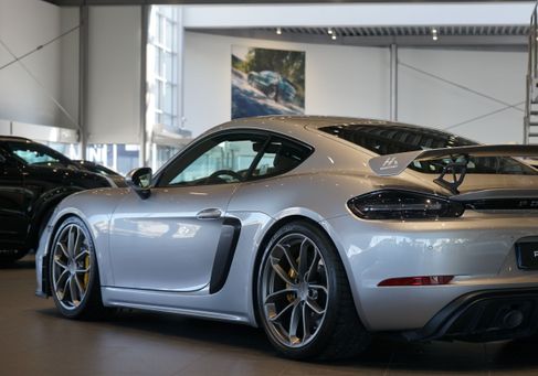 Porsche 718, 2021