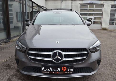 Mercedes-Benz B 200, 2022