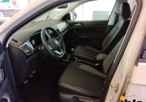 Volkswagen T-Cross, 2025 3