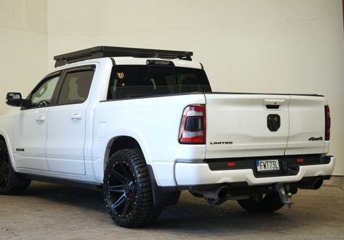 RAM 1500, 2022 3