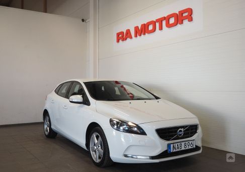 Volvo V40, 2016