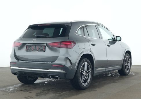 Mercedes-Benz GLA 250, 2025