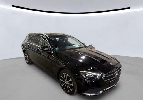 Mercedes-Benz E 300, 2022