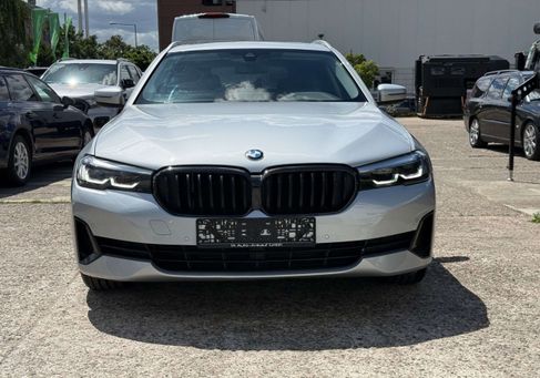 BMW 518, 2020 3