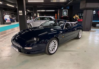 Aston Martin DB7, 1998