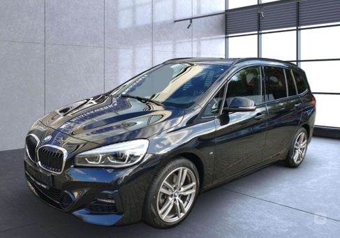 BMW 218, 2022