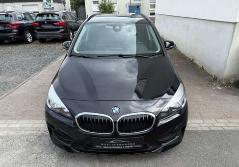 BMW 218, 2019 3