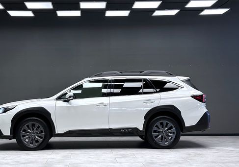 Subaru OUTBACK, 2025