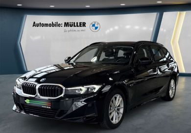 BMW 330, 2022