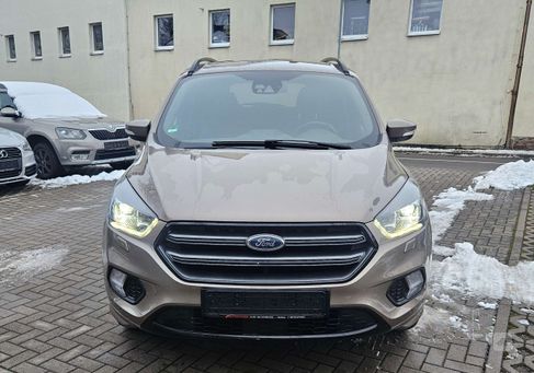 Ford Kuga, 2019