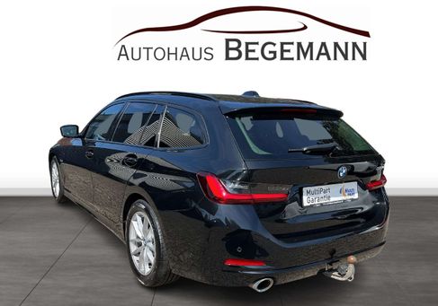BMW 330, 2023