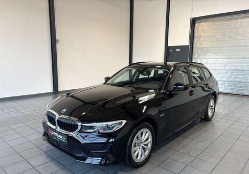 BMW 320, 2022