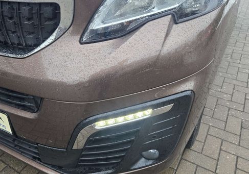 Peugeot Traveller, 2020