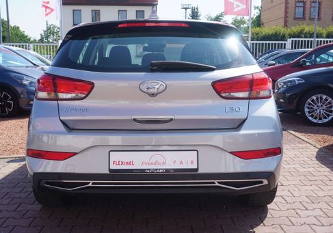 Hyundai i30, 2023 2