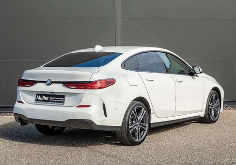 BMW 218, 2023 2
