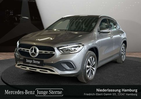 Mercedes-Benz GLA 180, 2021