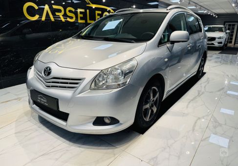 Toyota Verso, 2010