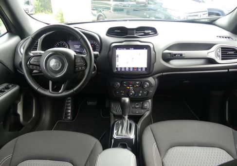 Jeep Renegade, 2022 3
