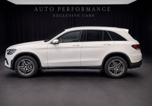 Mercedes-Benz GLC 300, 2022