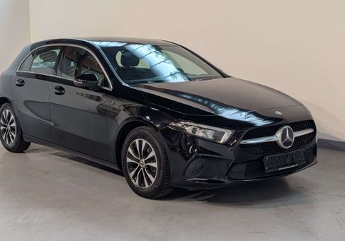 Mercedes-Benz A 180, 2022