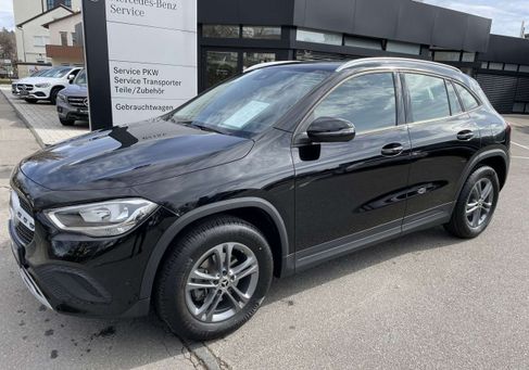 Mercedes-Benz GLA 180, 2020